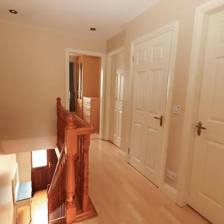 51 Woodview Park Tralee